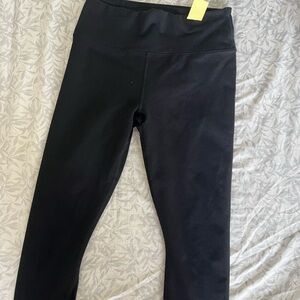 Fabletics Womens Powerhold Compression top Black Leggings - size small